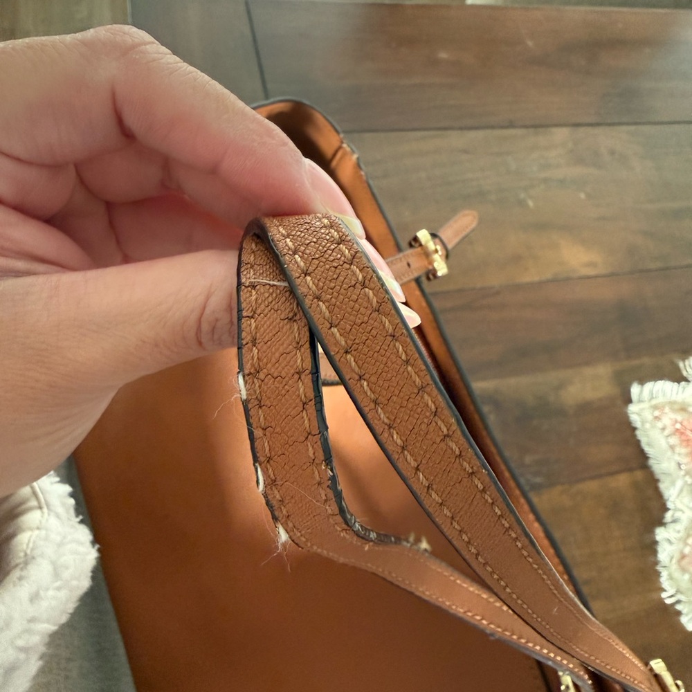 Tory Burch York Tote - Picture 6 of 10